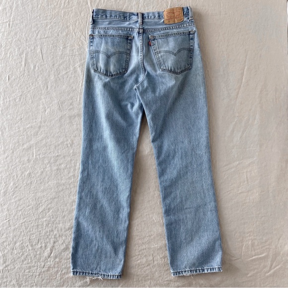 ‼️SOLD‼️ Levi’s 516 faded grungy 90s straight leg light wash blue jeans - Picture 4 of 8